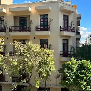 The Maroon Bottle Luxury Апарт-отель Салоники